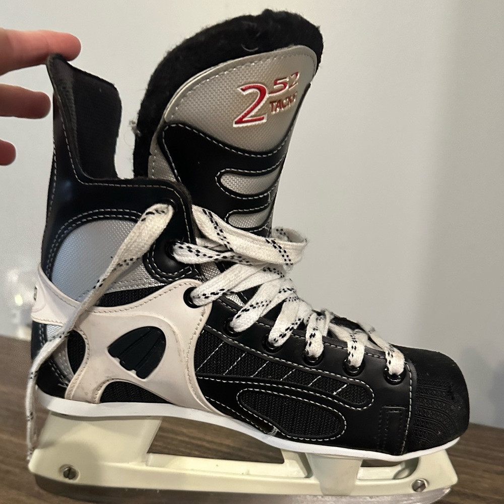 CCM Ice Skates